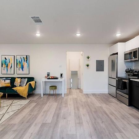 Appartamento Comfy1B Near Deep Ellum+Parking Dallas Esterno foto